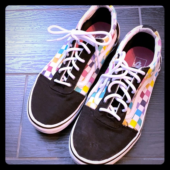 high top rainbow checkered vans